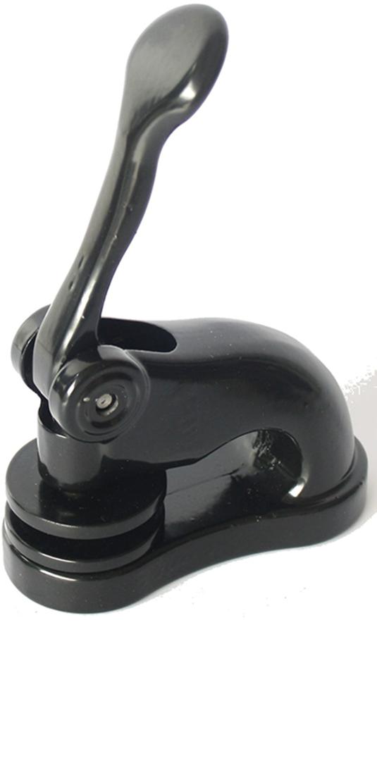 Common seal — table model with swing-arm press and oval base